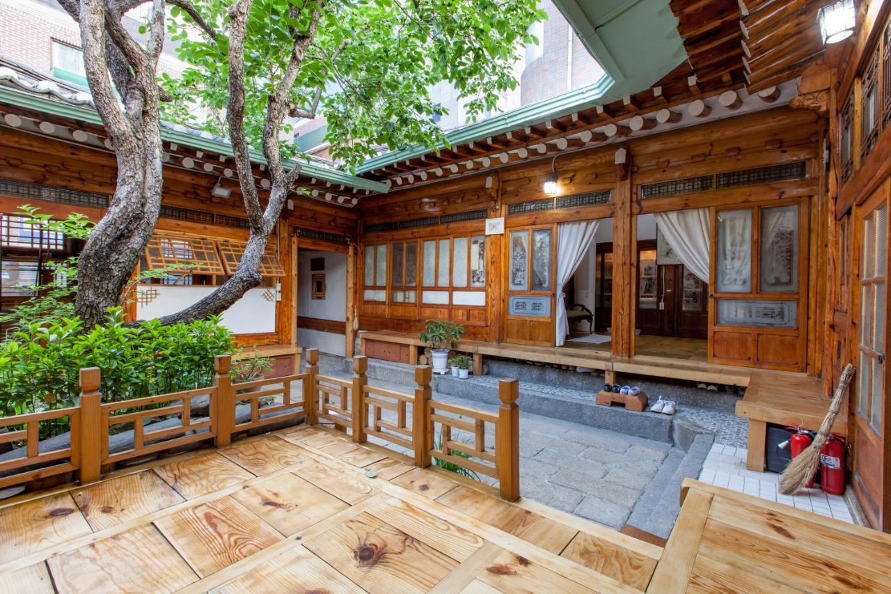 Dongmyo Hanok Sihwadang - Private Korean Style House In The City Center With A Beautiful Garden Seoul Exterior foto