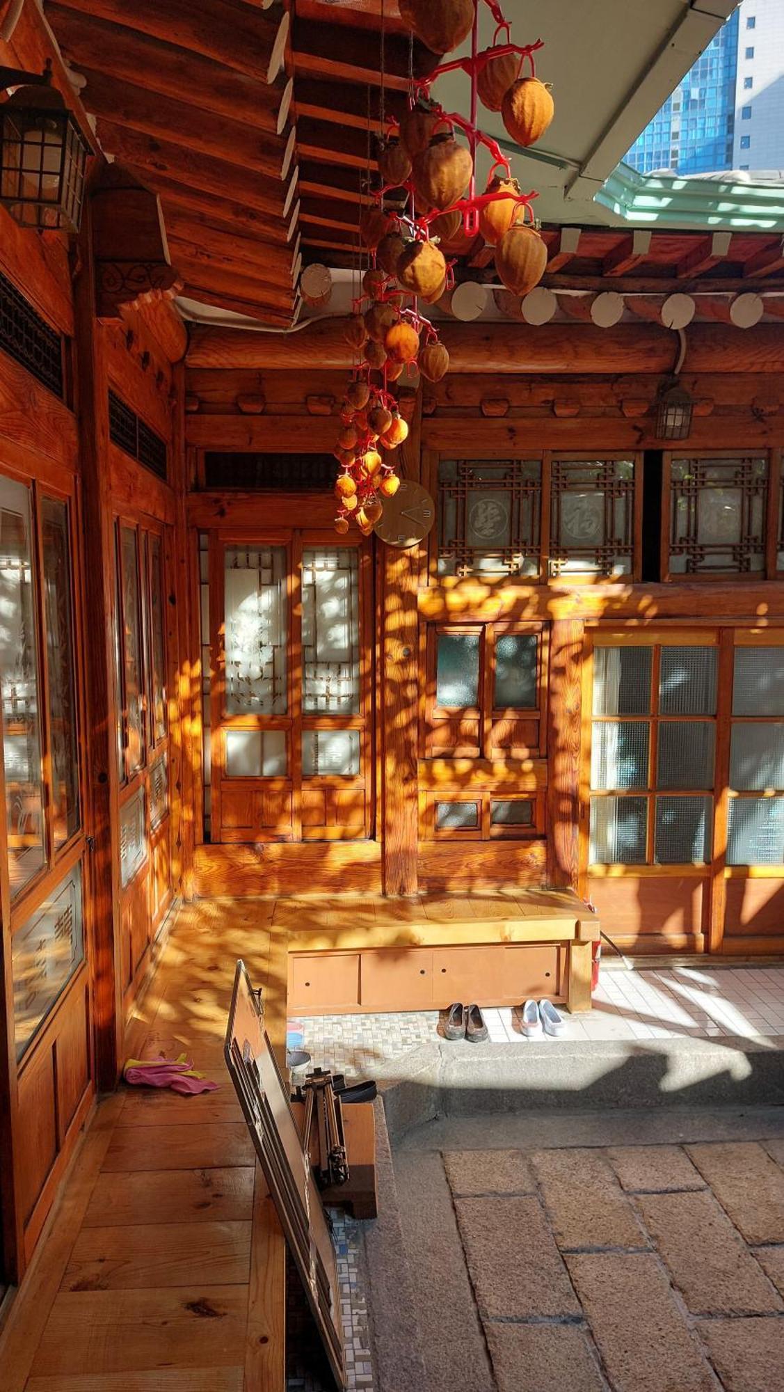 Dongmyo Hanok Sihwadang - Private Korean Style House In The City Center With A Beautiful Garden Seoul Exterior foto